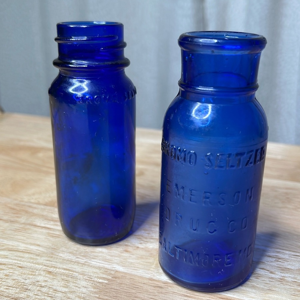 Vintage Set Of 2 Bromo Seltzer Emerson Drug Co. Baltimore Cobalt blue